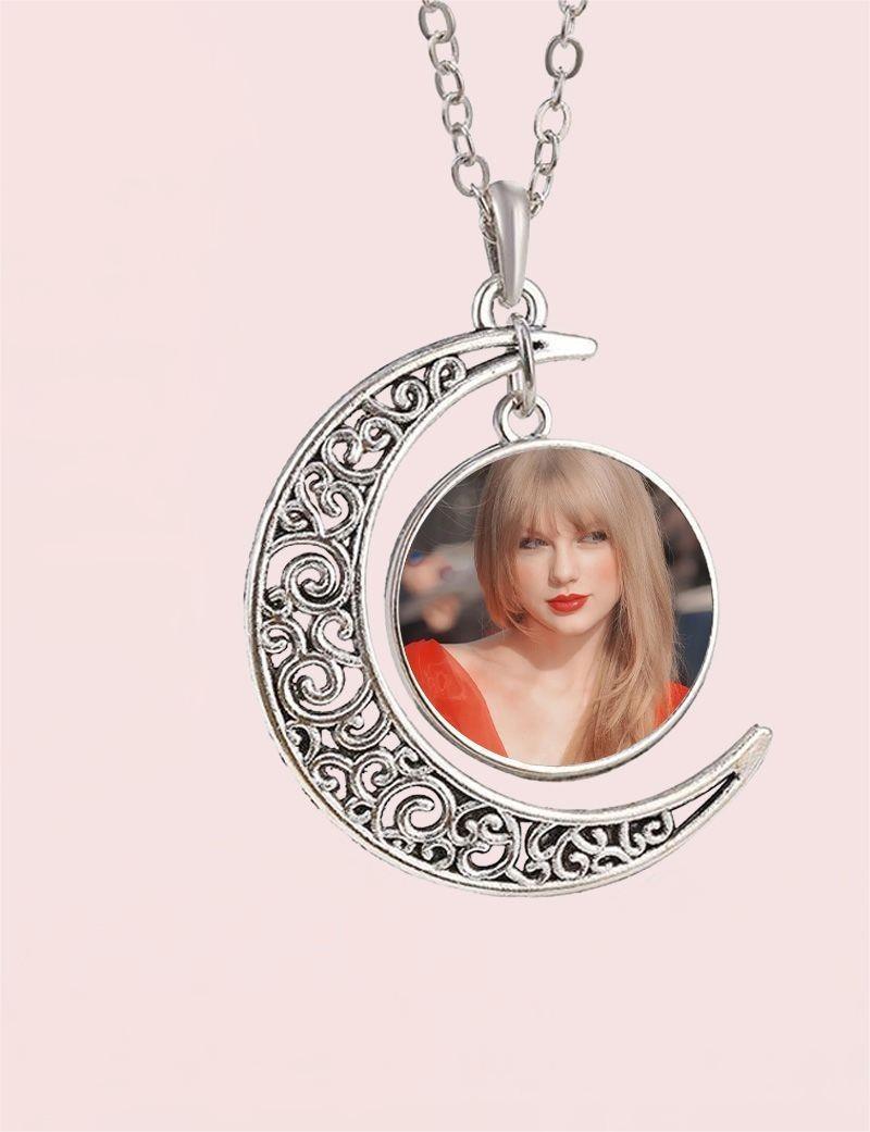 Taylor Swift Moon Shape Necklace